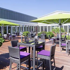 https://sheraton-dusseldorf-airport.topcolognehotels.com