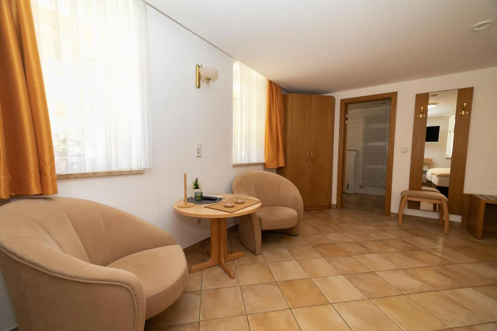 Pension Hofzwanzig Dresden-Laubegast 0*, Dresden